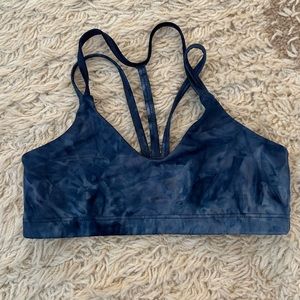 Beyond Yoga blue tie dye sports bra - small